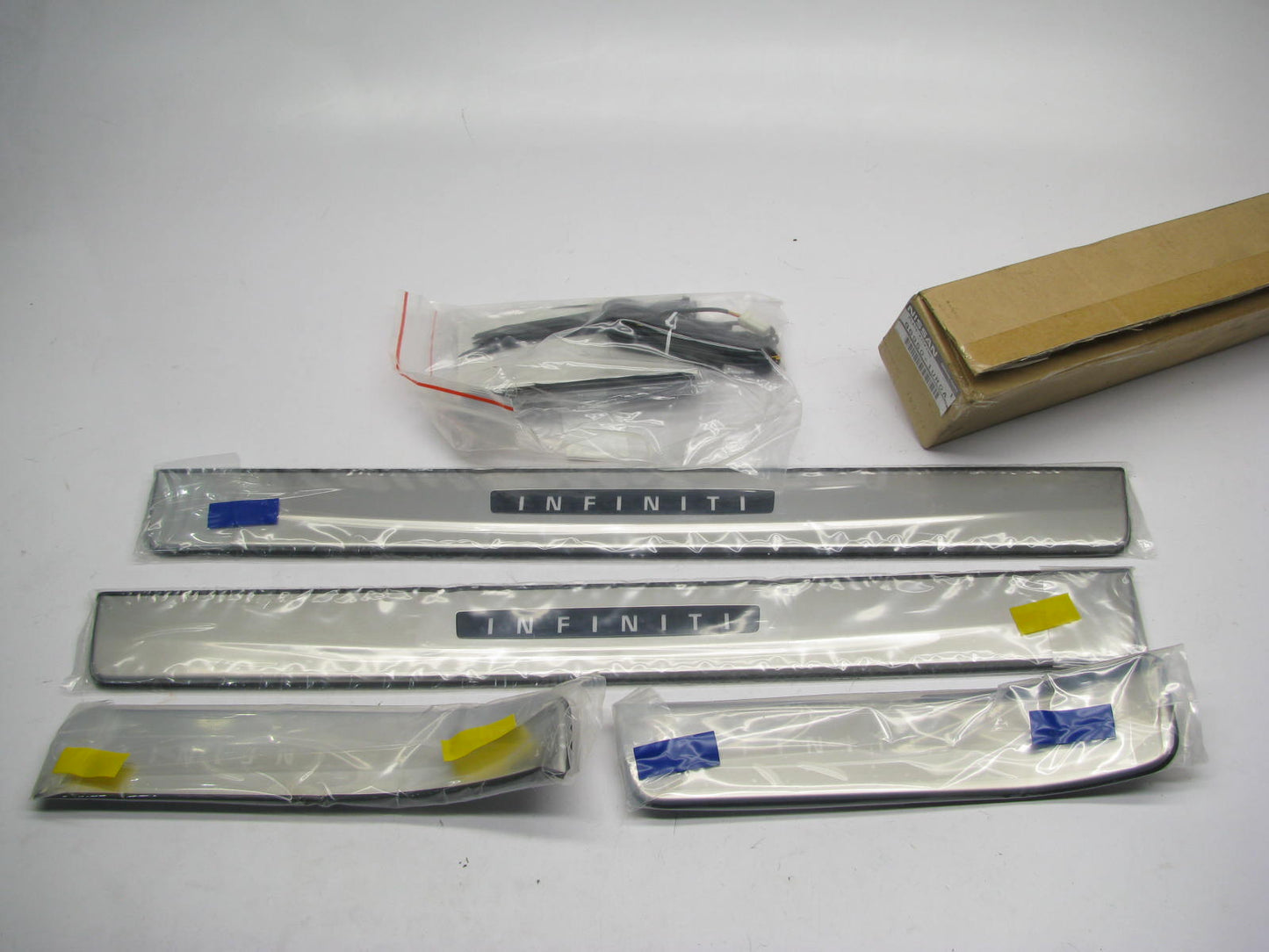 NEW - OEM G69501UR0A Stainless Steel Illuminated Kick Plates For 2014-2015 QX50