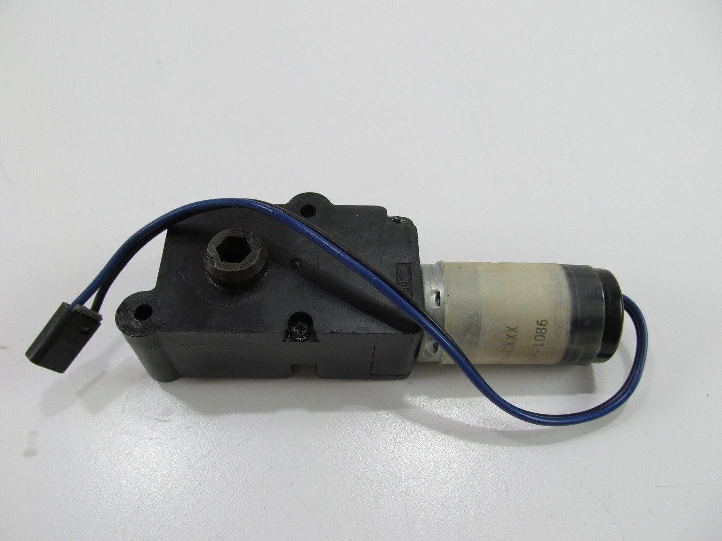 NEW - OEM K36589X021 Convertible Top Latch Actuator For 1990-1992 Infiniti M30
