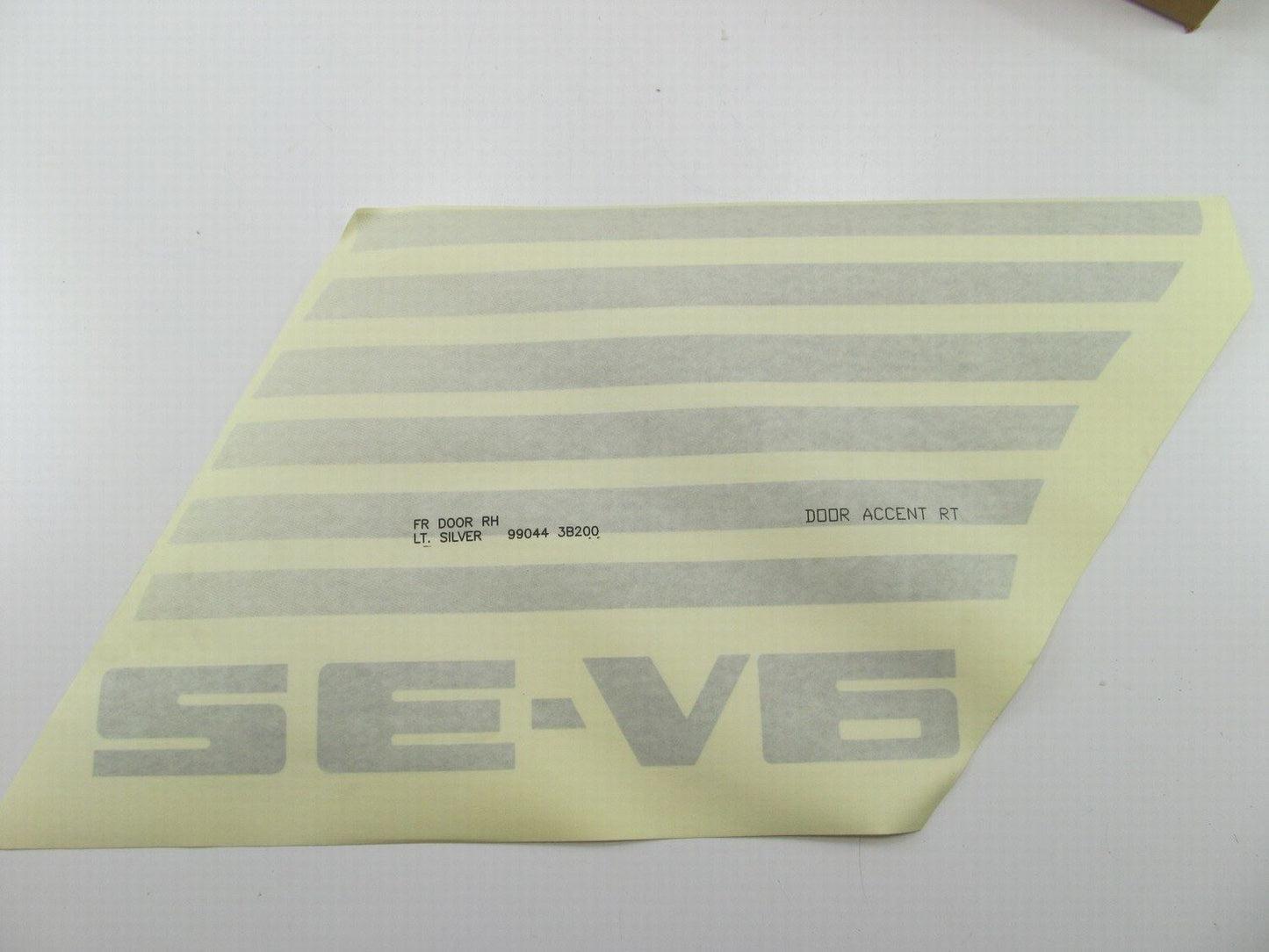NEW Right Passengers Side Stripe Kit OEM For 1993-1997 Nissan D21 SE-V6 Pickup