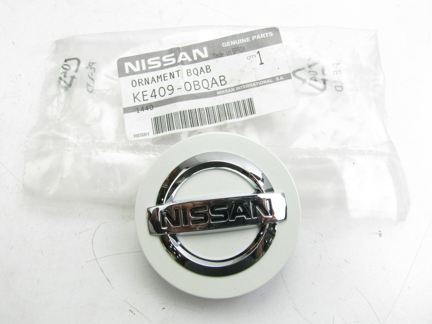 NEW - OEM KE4090BQAB Wheel Center Cap For 2011-2017 Nissan Juke