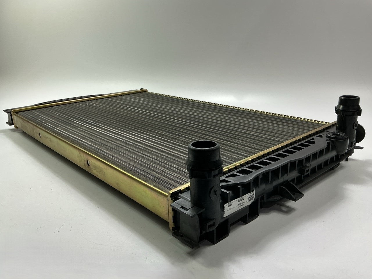 Nissens 60489 Radiator For 1997-2001 Audi A4, 1995-2005 VW Passat M/T ONLY