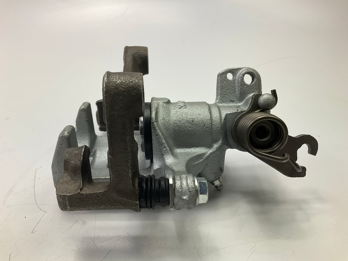 NO PARKING BRACKET & HARDARE - REMAN. Nugeon 99-00549B Rear Left Brake Caliper