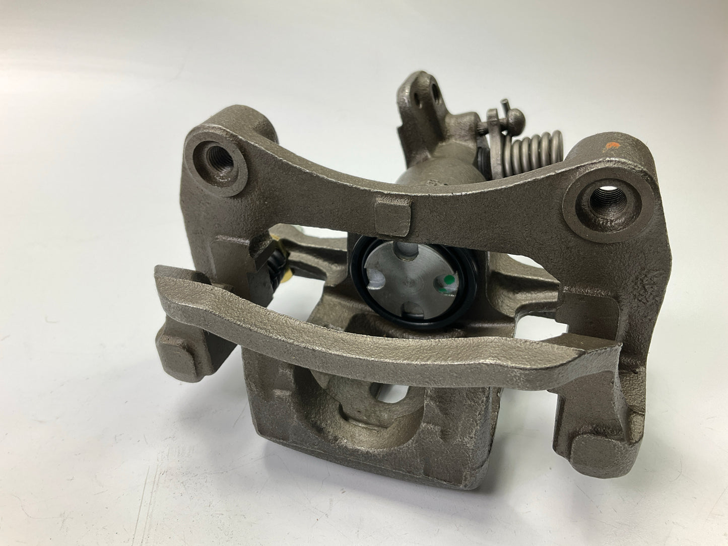 MISSING CLIP Nugeon 99-00571B Brake Caliper For 2001 Infiniti I30, 01-03 Maxima