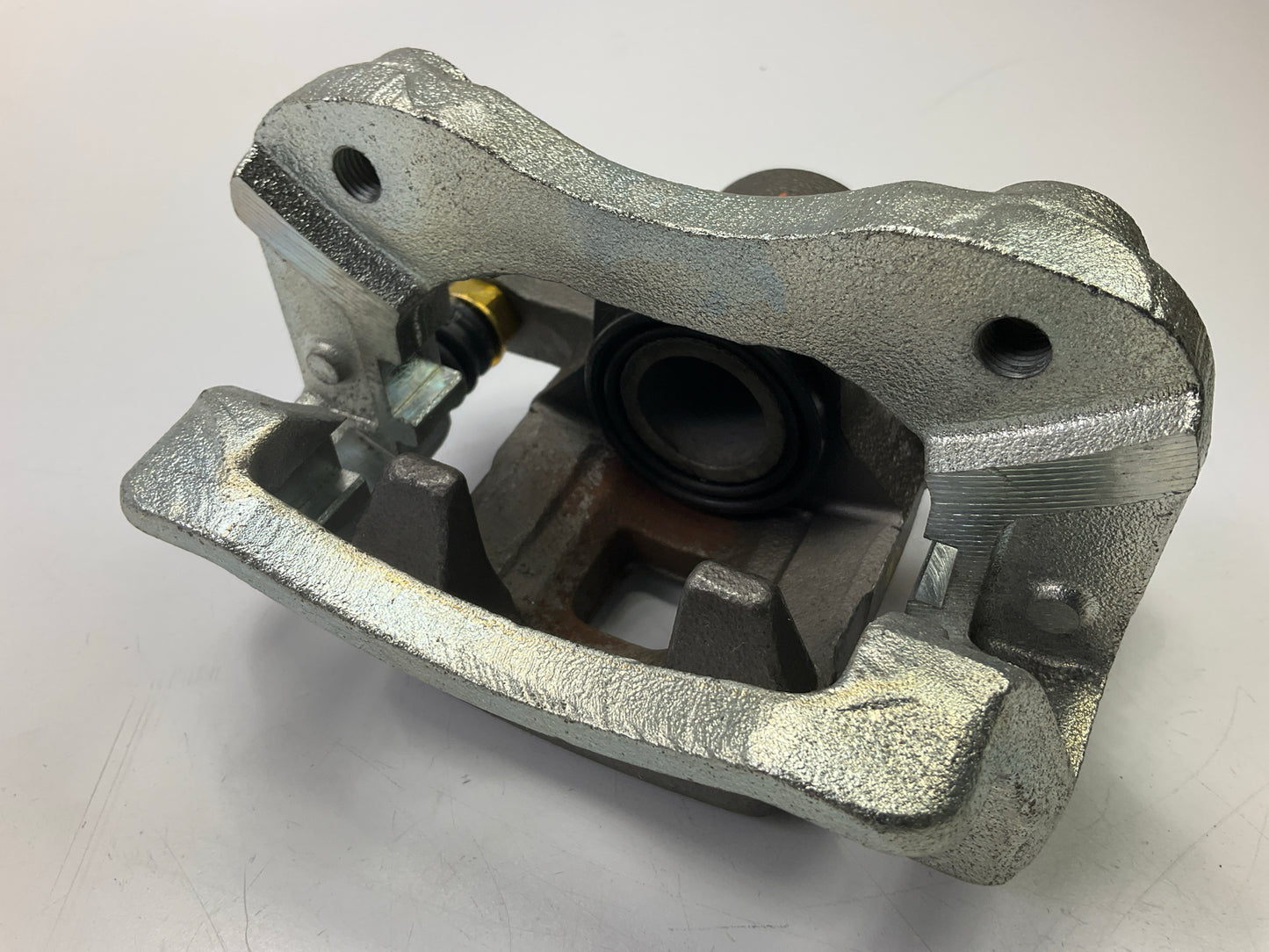 NO HARDWARE - REMAN. Nugeon 99-00846B Rear Left Brake Caliper