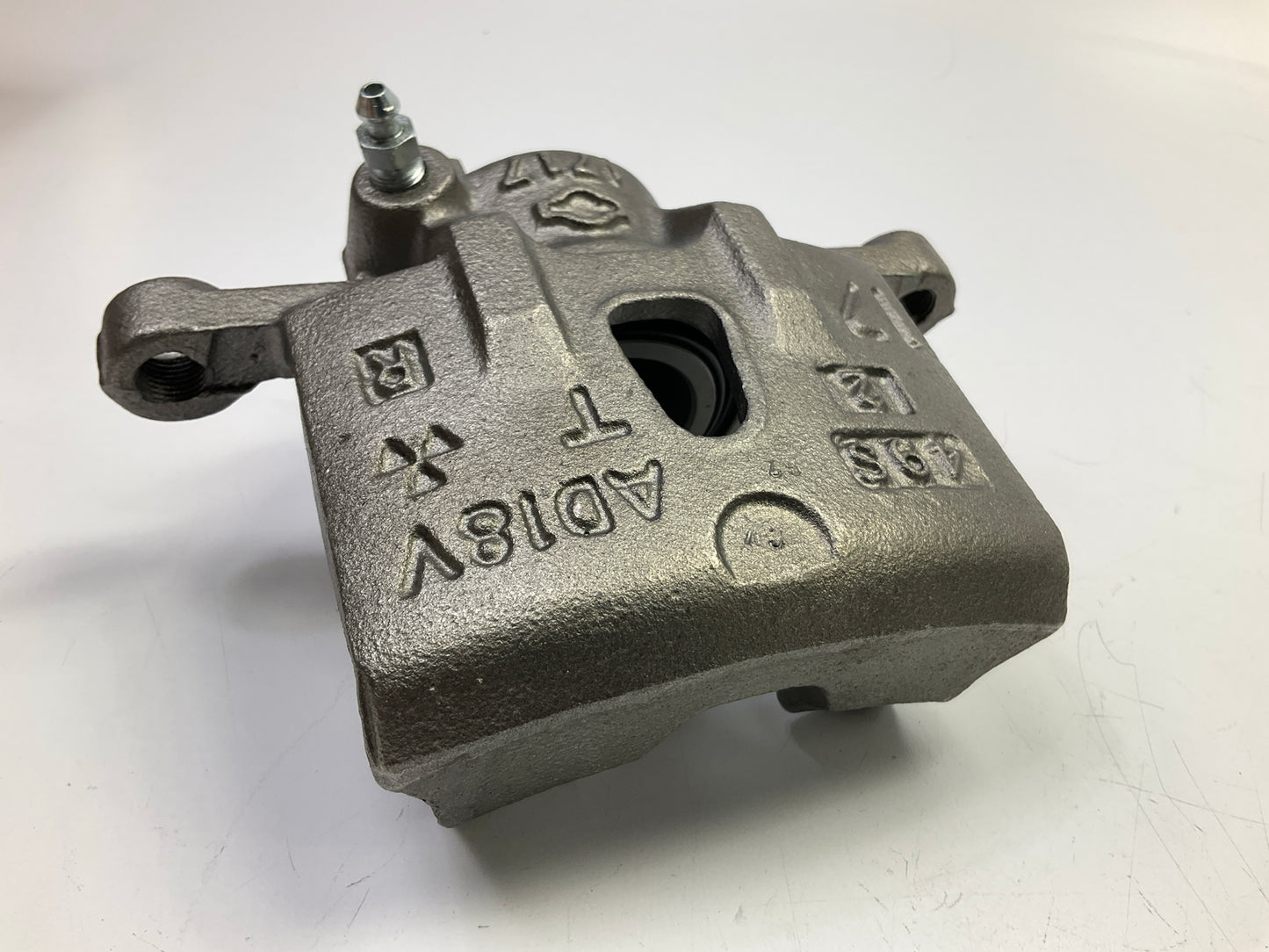 NO HARDWARE - REMAN. Nugeon 99-00943B Front Right Brake Caliper