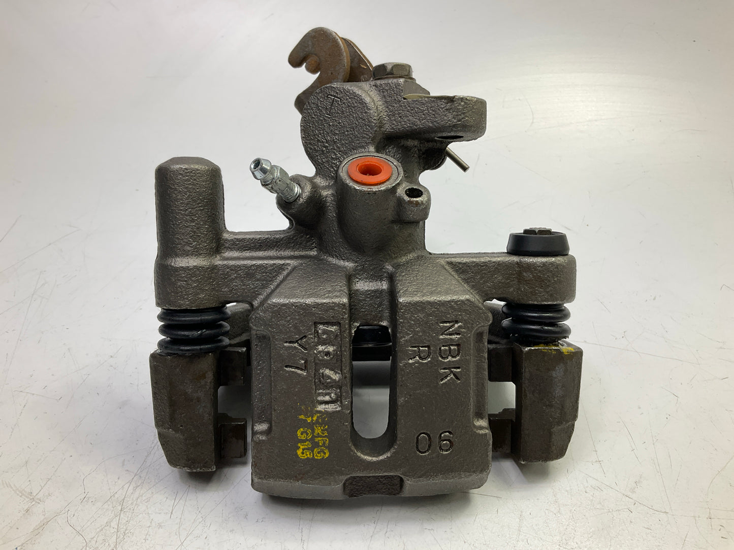 MISSING CALIPER & PARKING BRACKET - REMAN Nugeon 99-07866B Rear Right Disc Brake