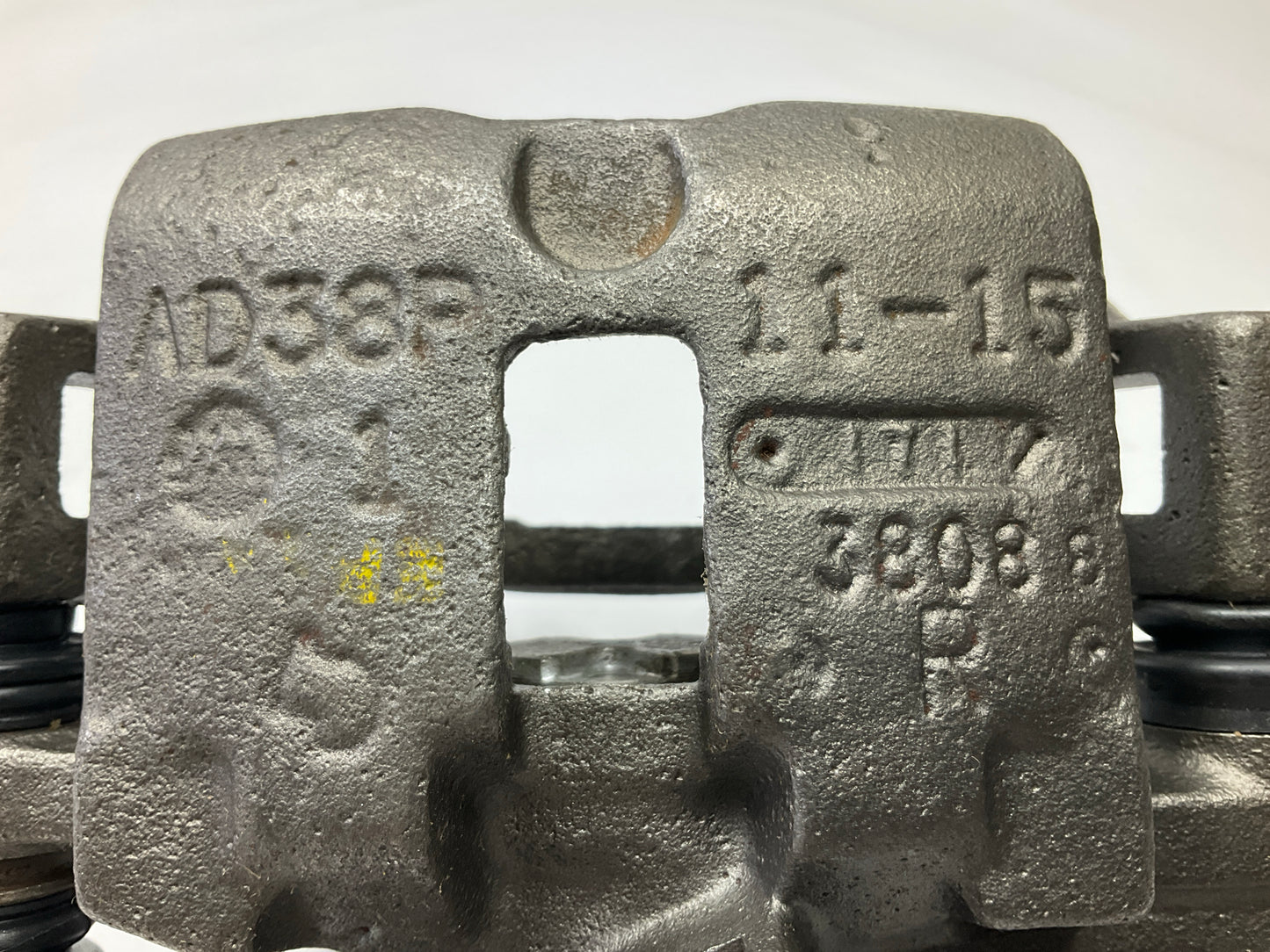 REMAN. Nugeon 99-17303B Rear Right Disc Brake Caliper
