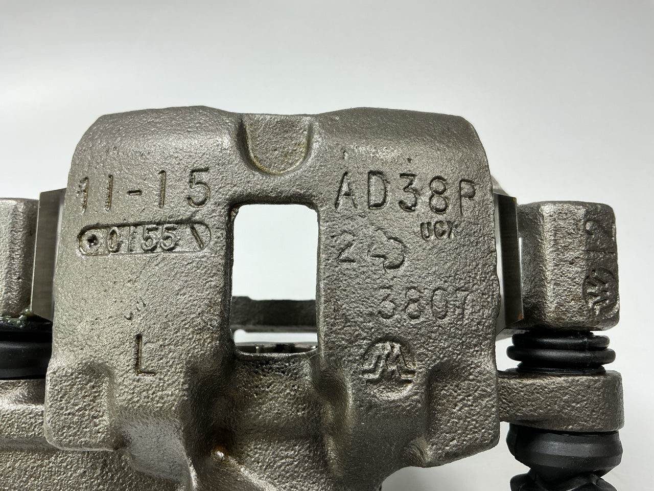 NO BRACKET - REMAN. Nugeon 99-17309A Rear Left Drivers Side Disc Brake Caliper
