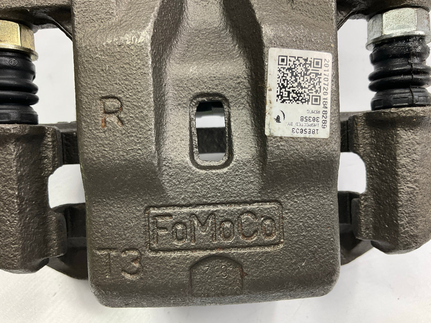 MISSING PARKING BRAKE BRACKET -  REMAN Nugeon 99-17930B Rear Right Brake Caliper