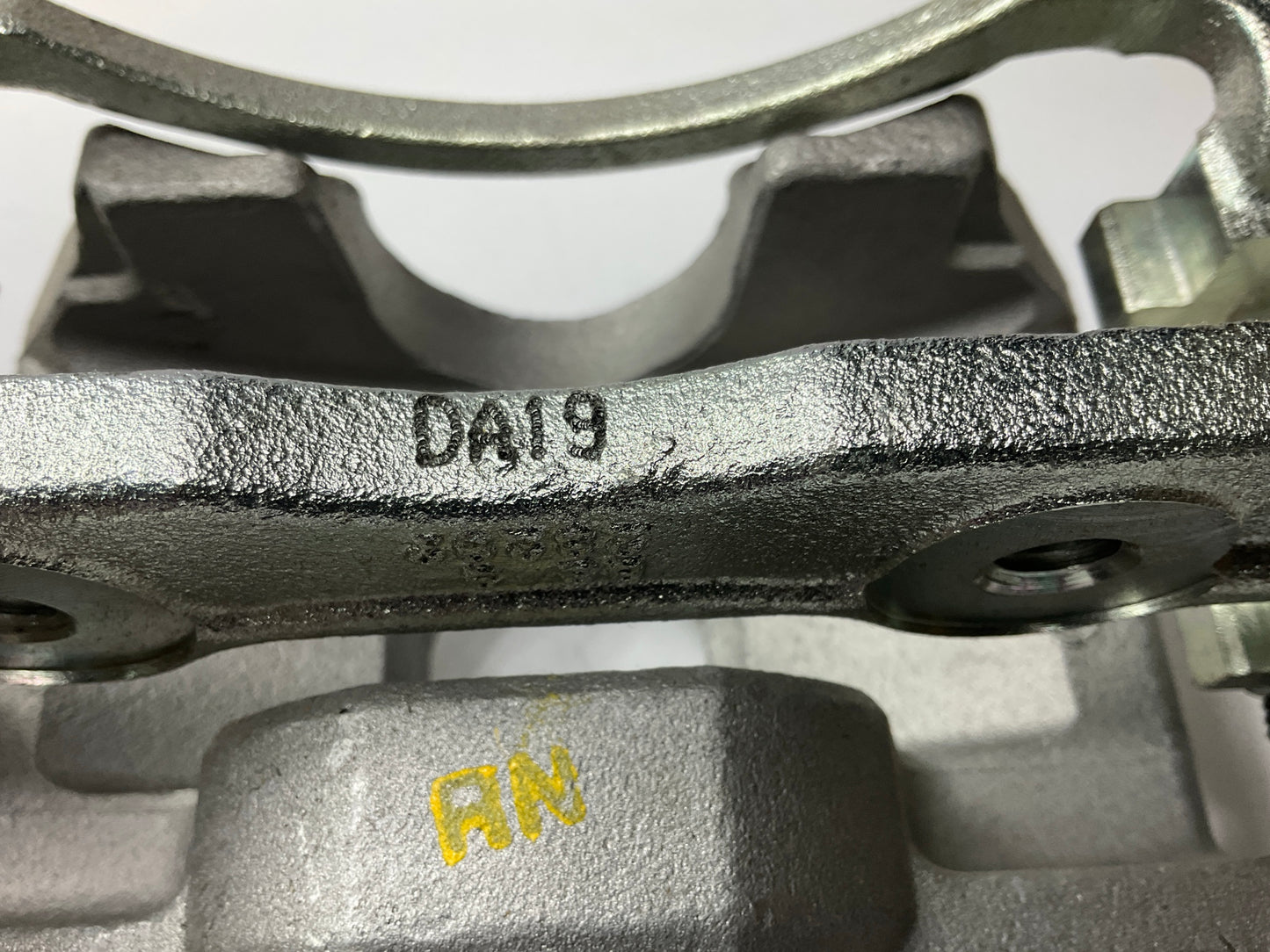 NO HARDWARE - REMAN. Nugeon 99-17961B Front Right Brake Caliper