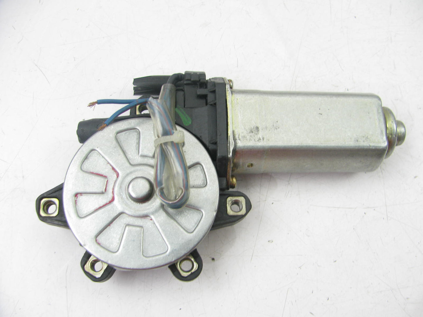 Reman. 47-1338 Front Left Window Lift Motor For 1990-1992 Nissan Stanza