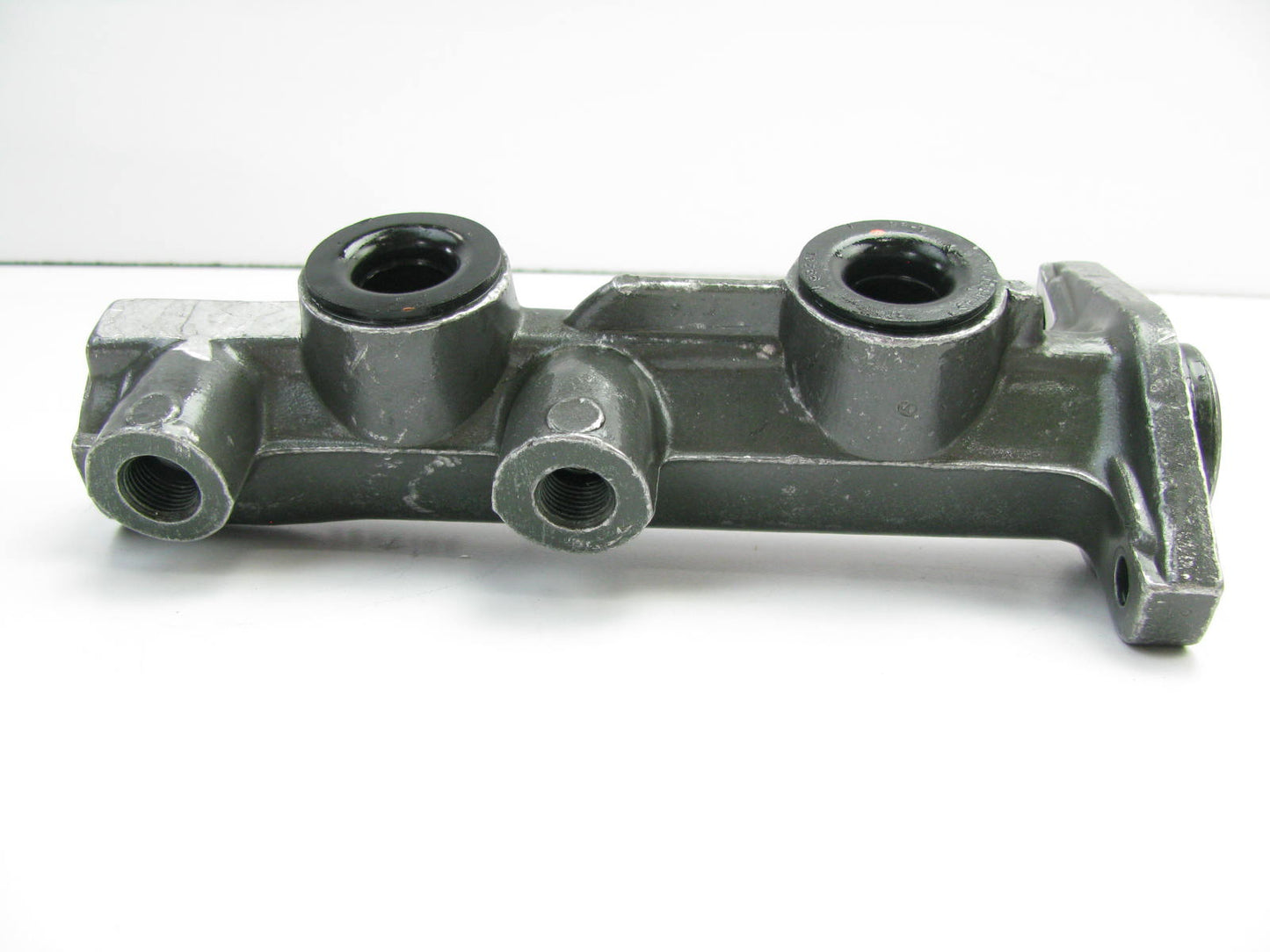 Oem Remanufacturing M1860 Reman Brake Master Cylinder W/O Reservoir