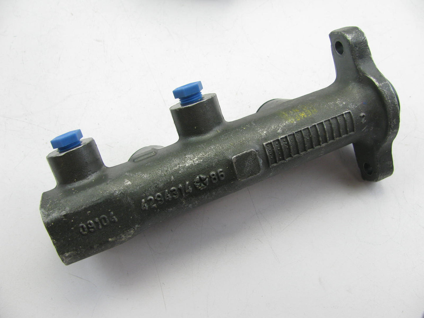 Oem Remanufacturing M2115 Reman Brake Master Cylinder For 1987-1993 Dodge Dakota