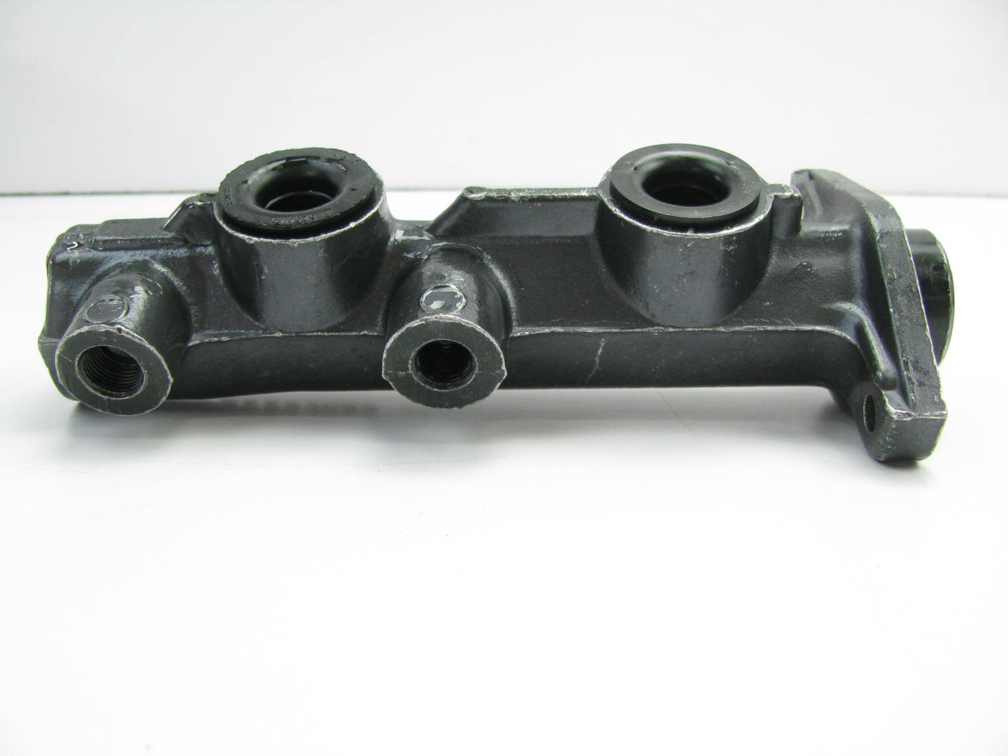 Oem Remanufacturing M2160 Reman Brake Master Cylinder W/O Reservoir