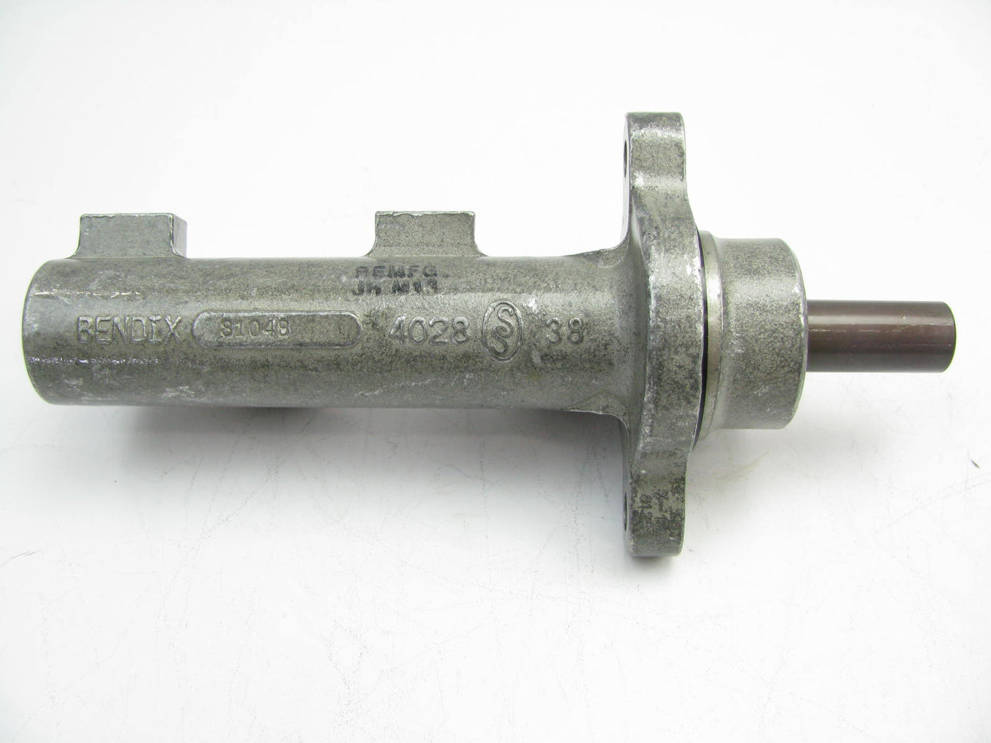 Oem Remanufacturing M2708 Reman Brake Master Cylinder W/O Reservoir