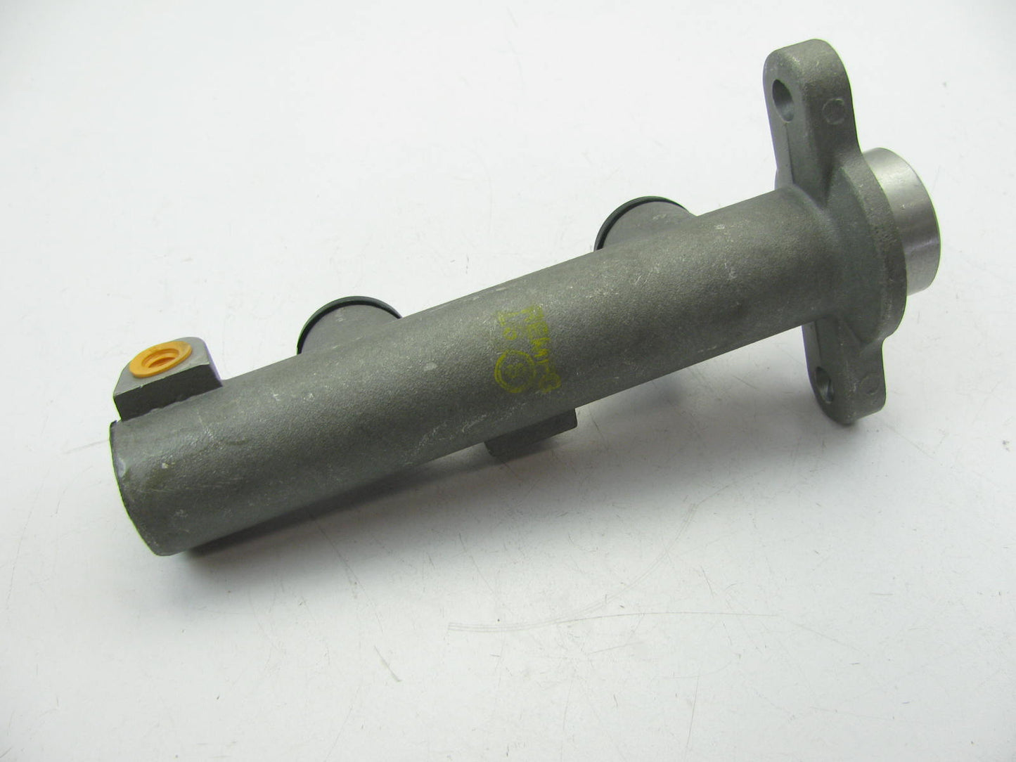 Oem Remanufacturing M2732 Brake Master Cylinder W/ O Reservoir REMAN