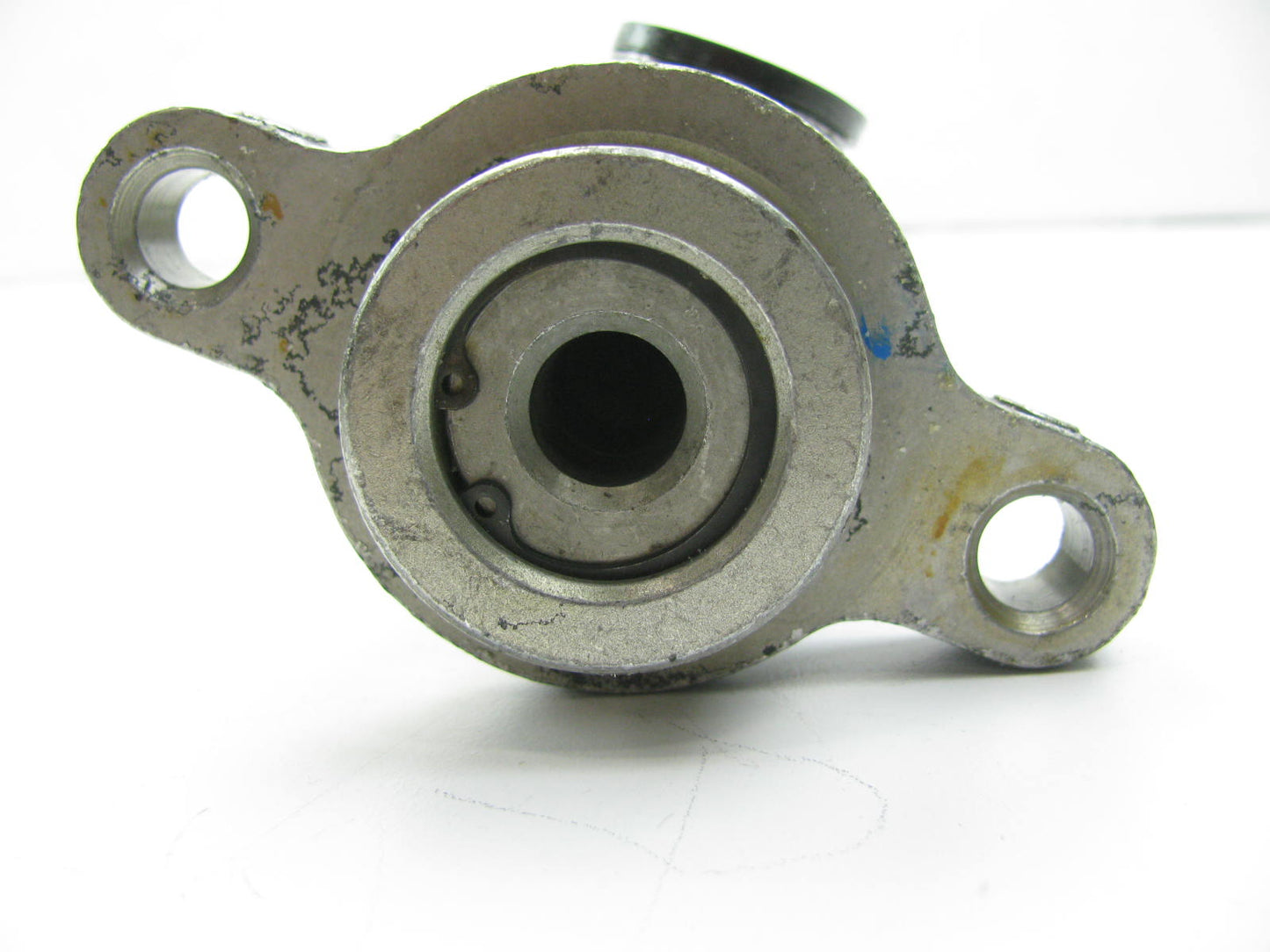 Oem Remanufacturing M2747 Reman Brake Master Cylinder W/O Reservoir