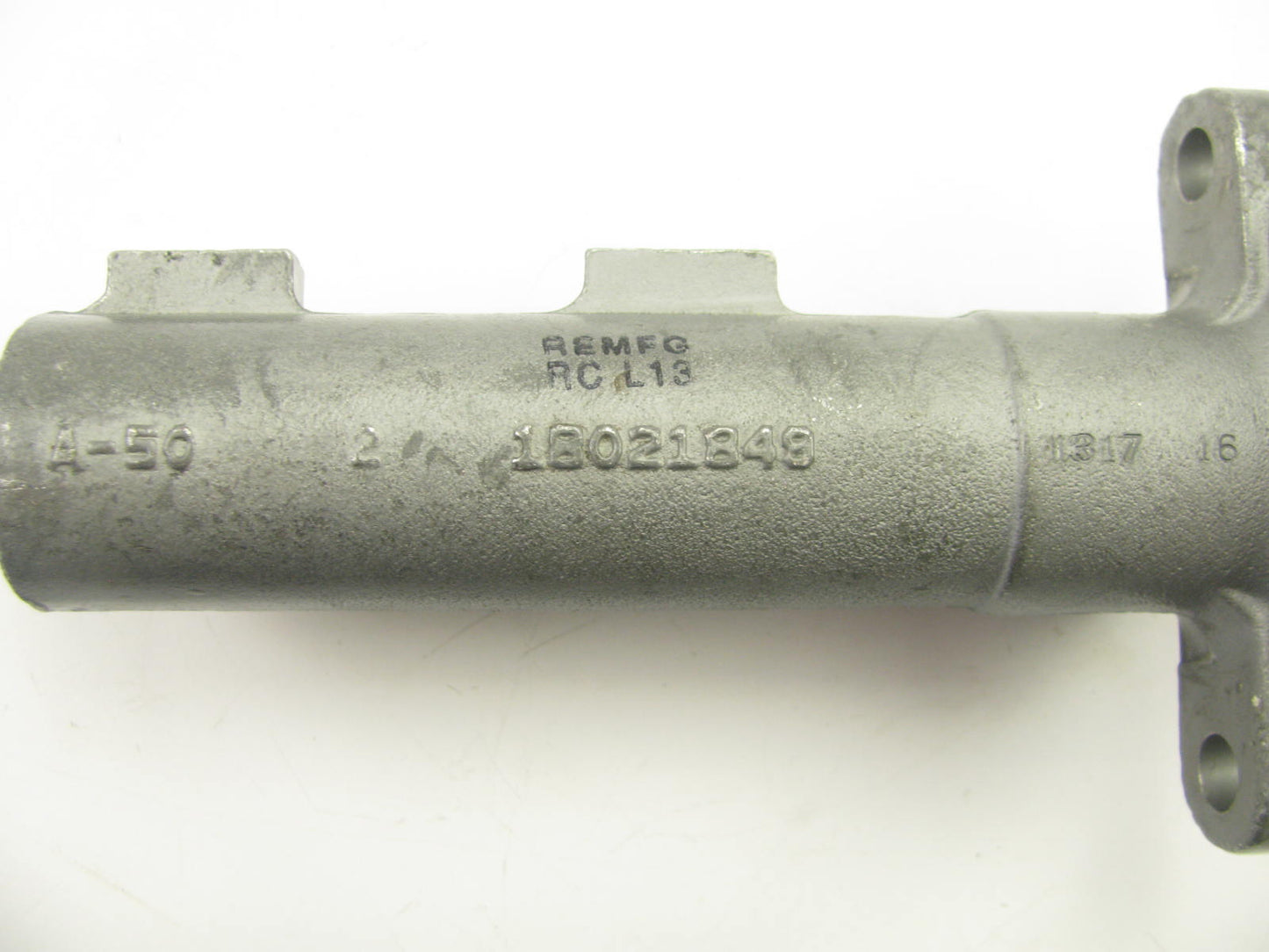 Oem Remanufacturing M2779 Reman Brake Master Cylinder W/O Reservoir