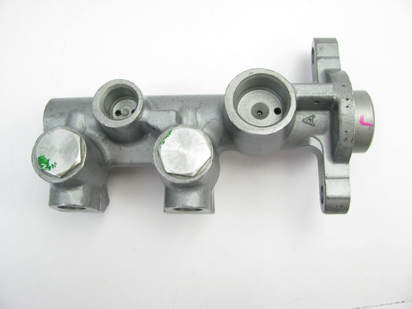 Oem Remanufacturing M3001 Reman Brake Master Cylinder W/O Reservoir