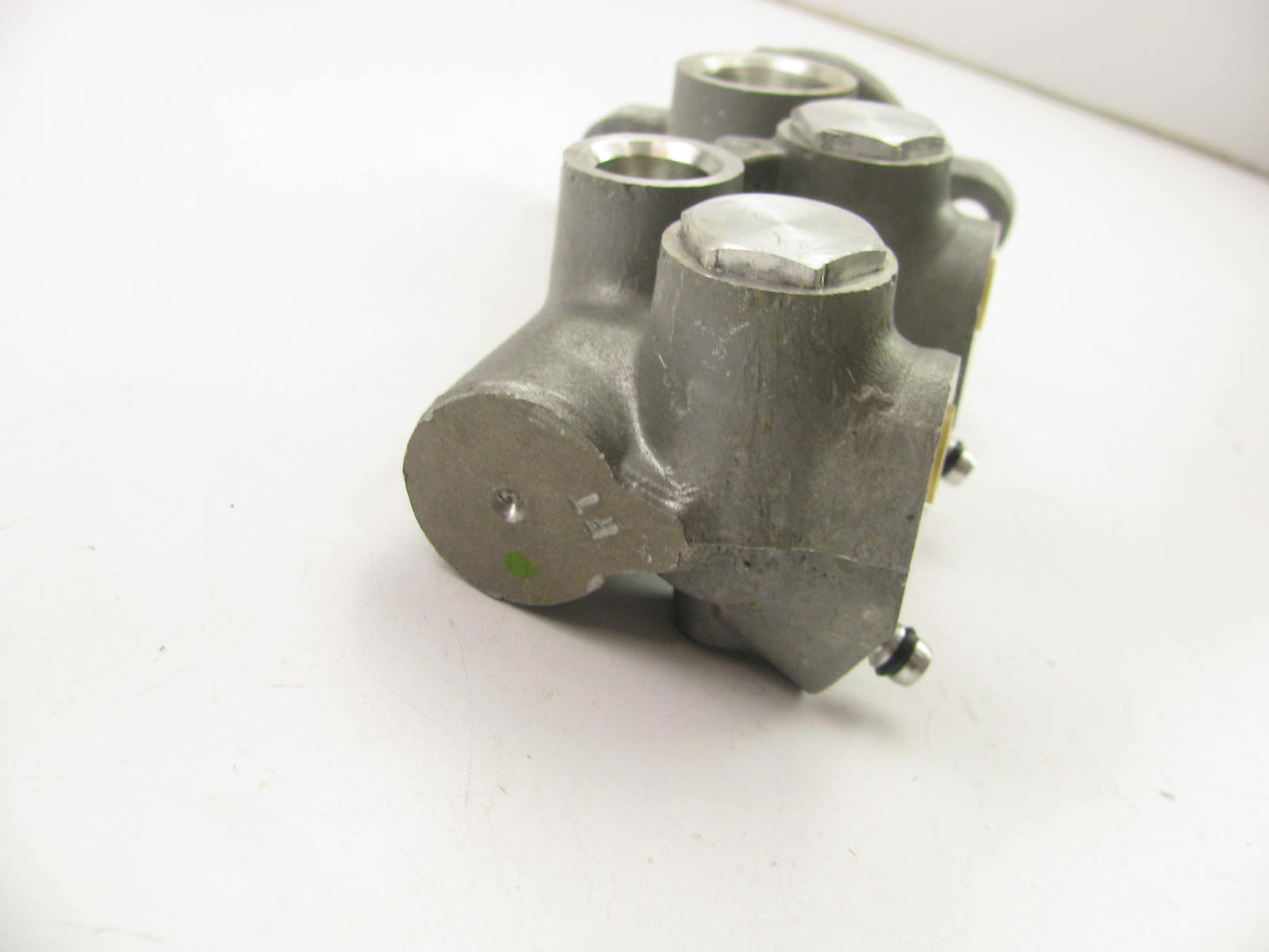 Oem Remanufacturing M3008 Reman Brake Master Cylinder W/O Reservoir