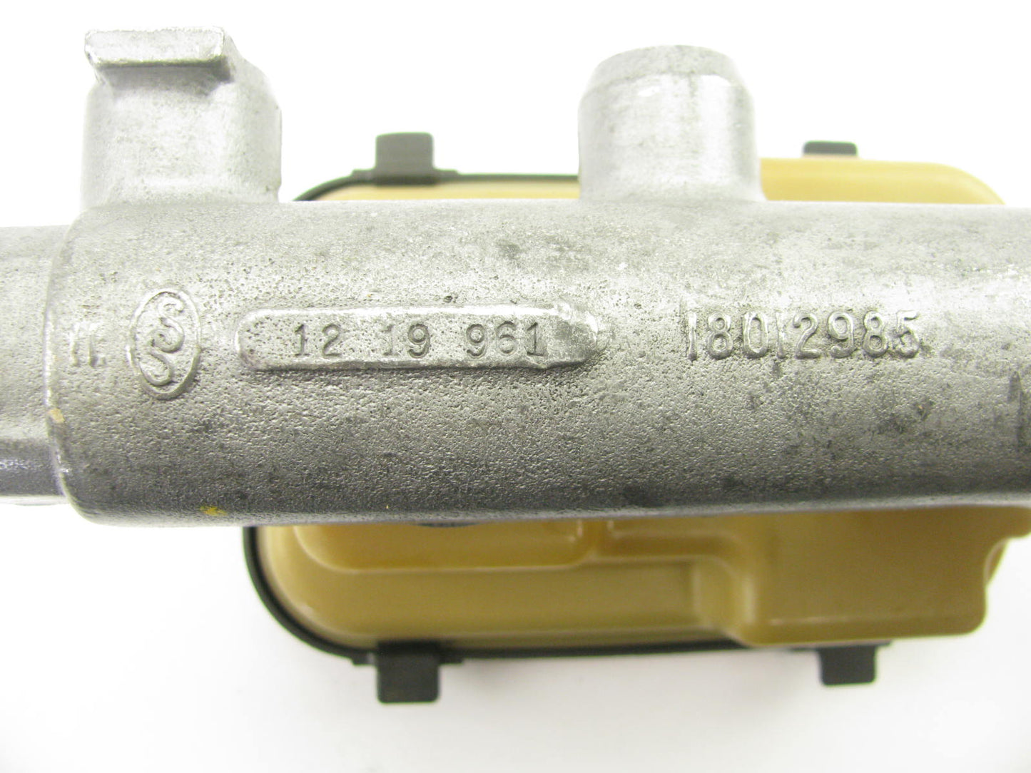 Oem Remanufacturing M3058 Reman Brake Master Cylinder With Reservoir