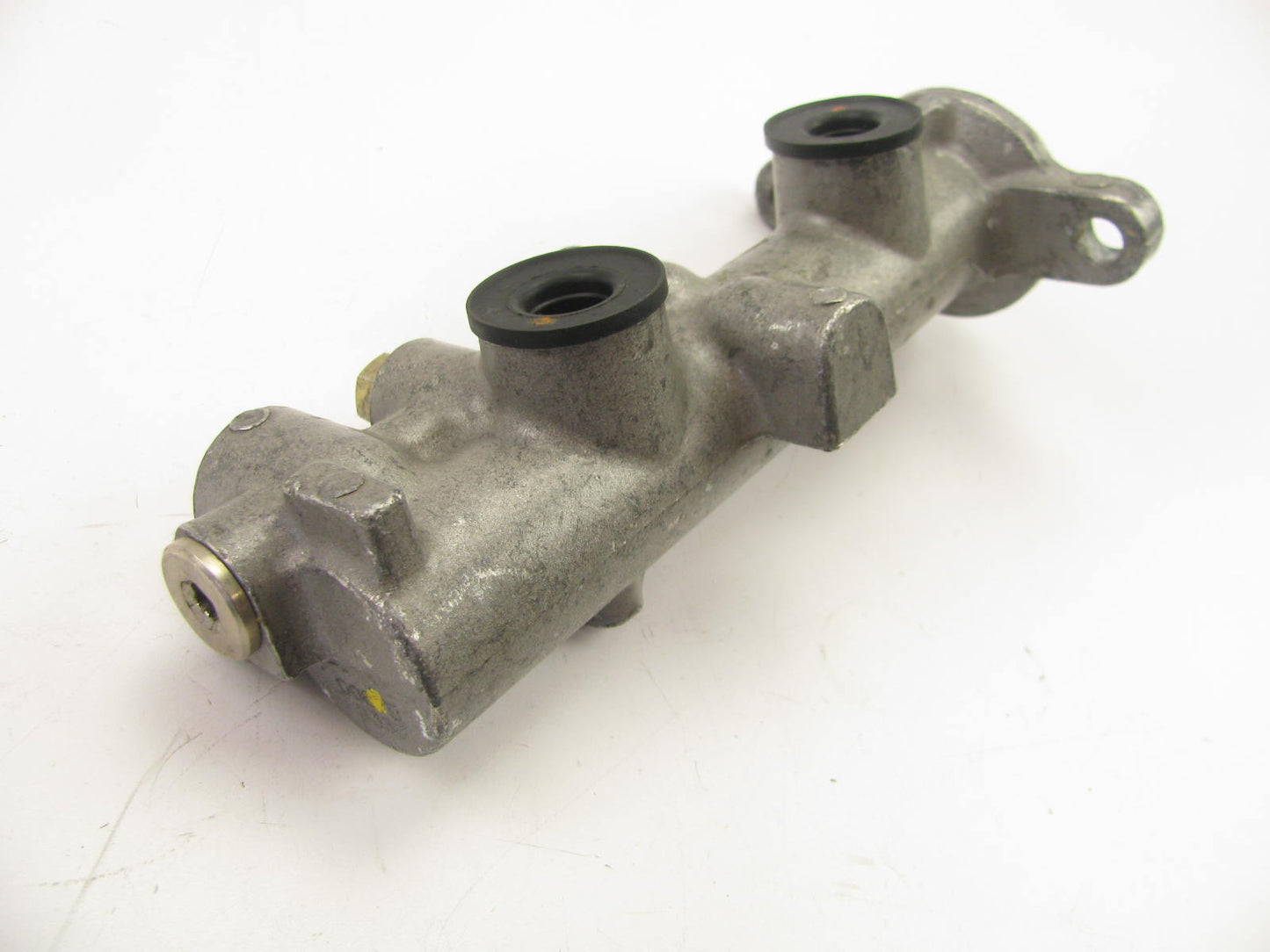 Oem Remanufacturing M3065 Reman Brake Master Cylinder W/O Reservoir