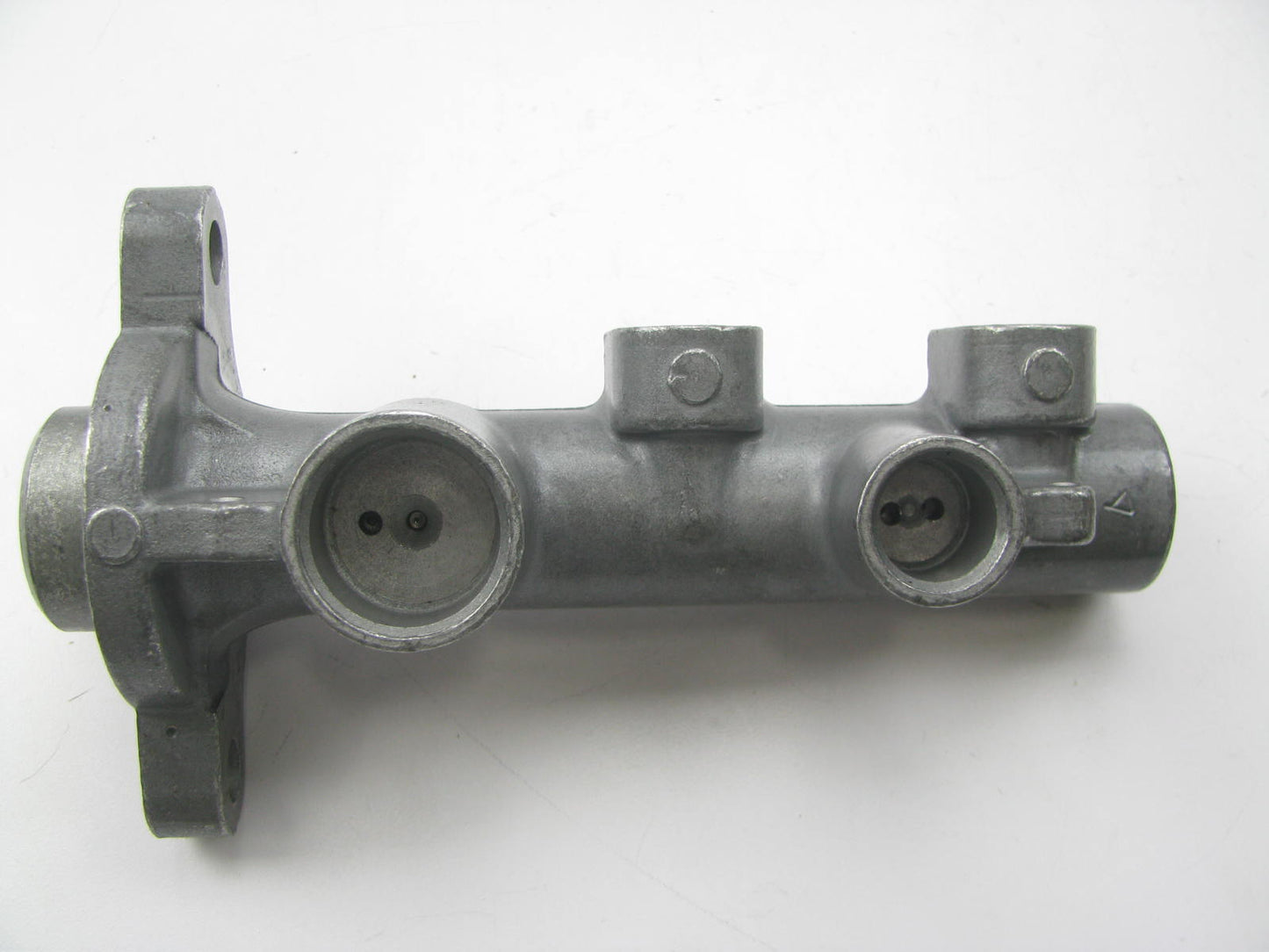 Oem Remanufacturing M3095 Reman Brake Master Cylinder W/O Reservoir