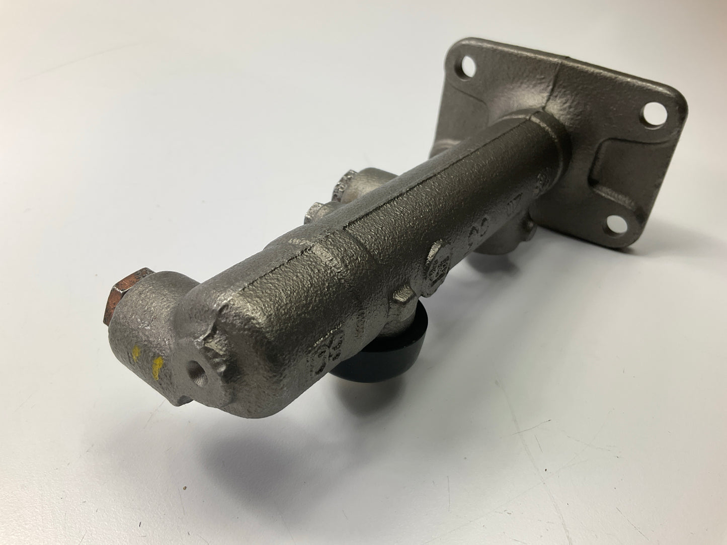 REMAN. Oem Remanufacturing M51894 Brake Master Cylinder, W/O RESERVOIR