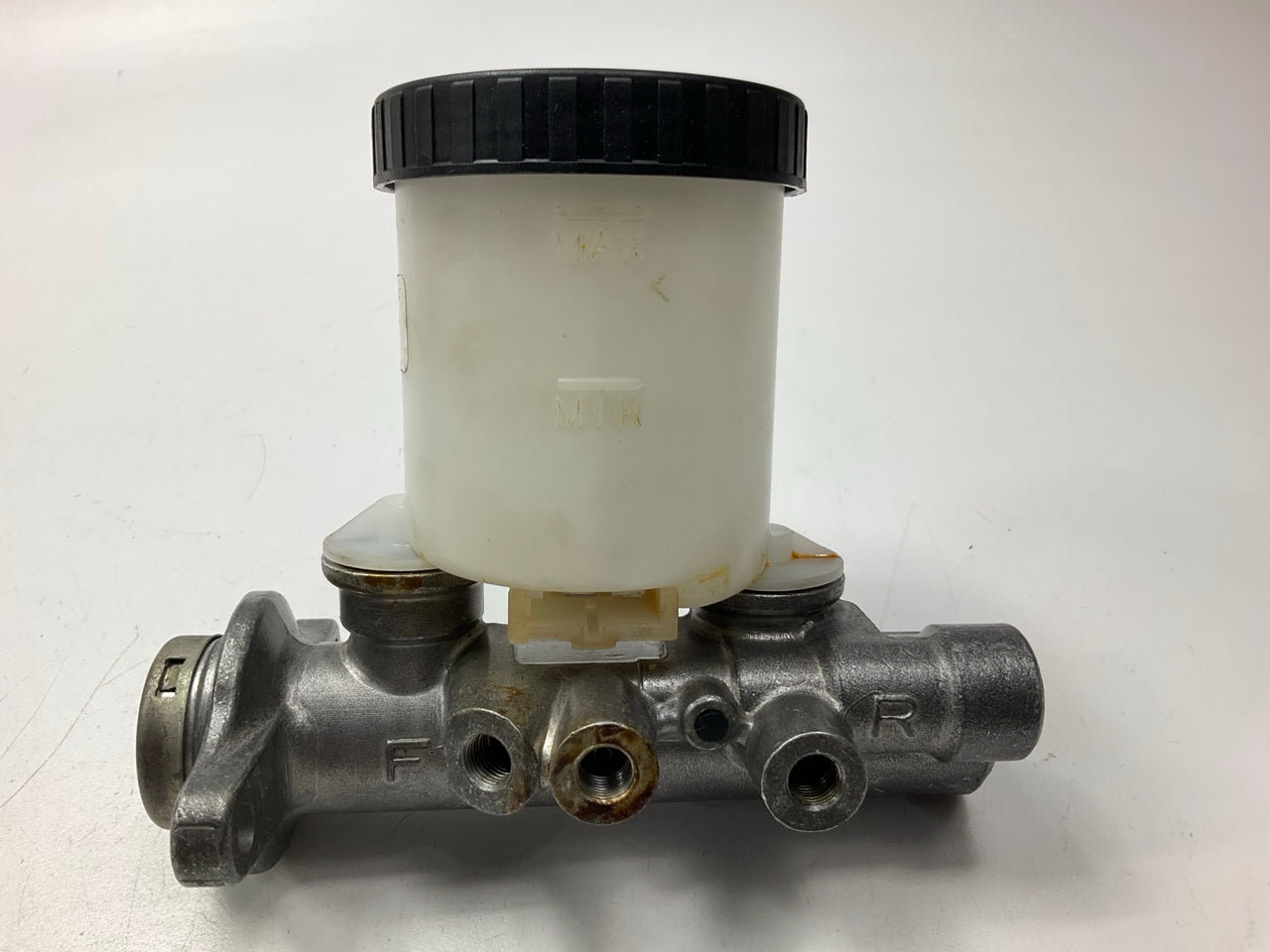 REMAN Oem Remanufacturing M52060 Brake Master Cylinder W/O Reservoir