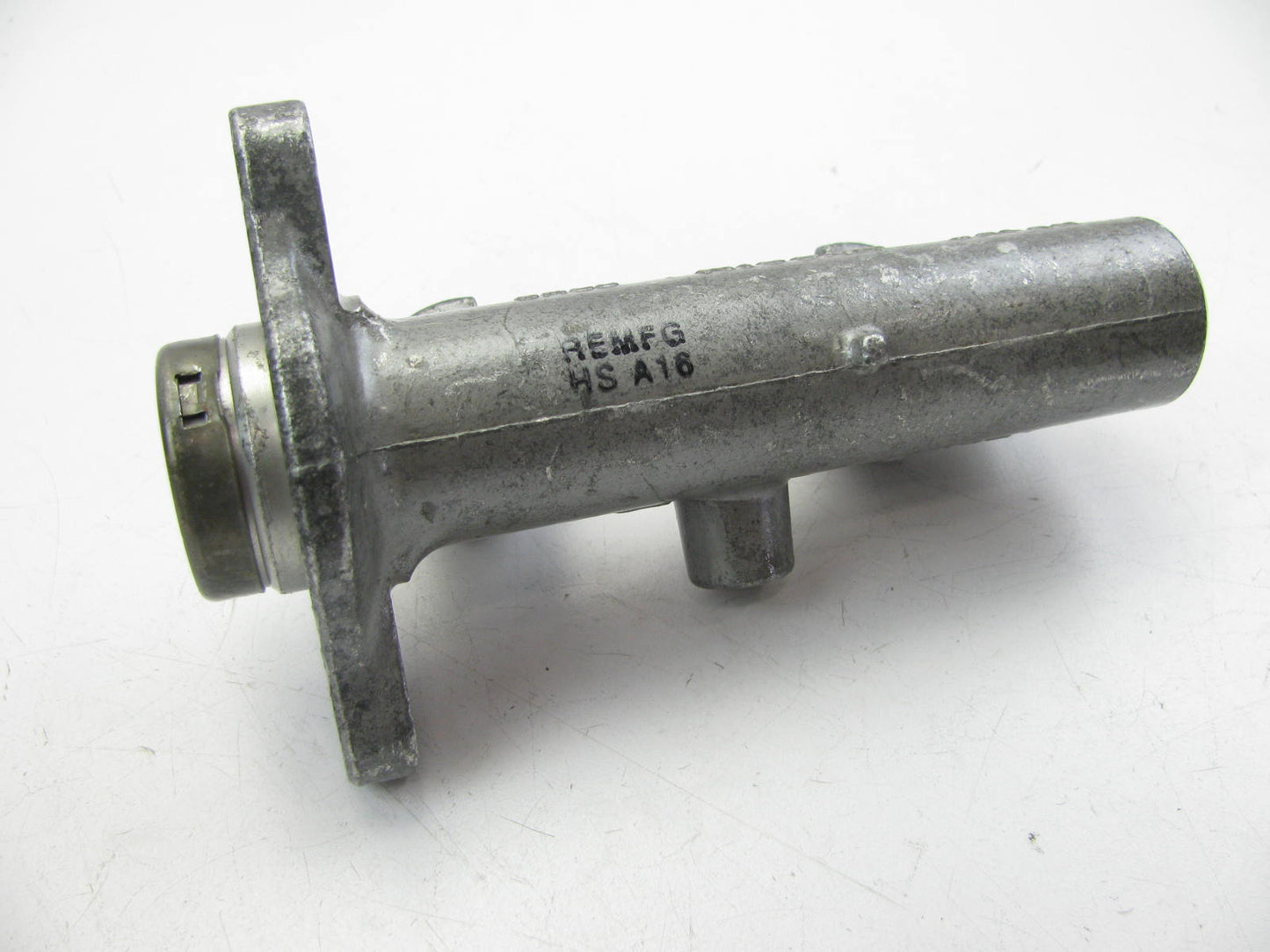 Oem Remanufacturing M52256 Brake Master Cylinder W/ O Reservoir REMAN
