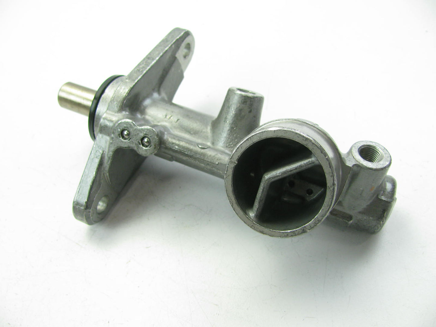 Oem Remanufacturing M52280 Reman Brake Master Cylinder W/O Reservoir