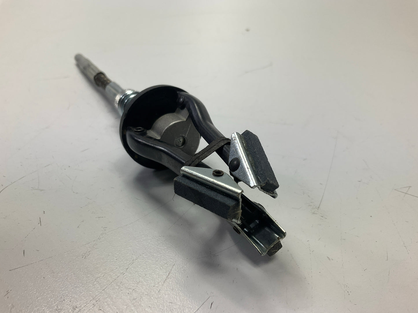 OPEN BOX OEM Tools Adjustable Disc Brake & Small Engine Hone - 1-1/4'' To 3-1/2''