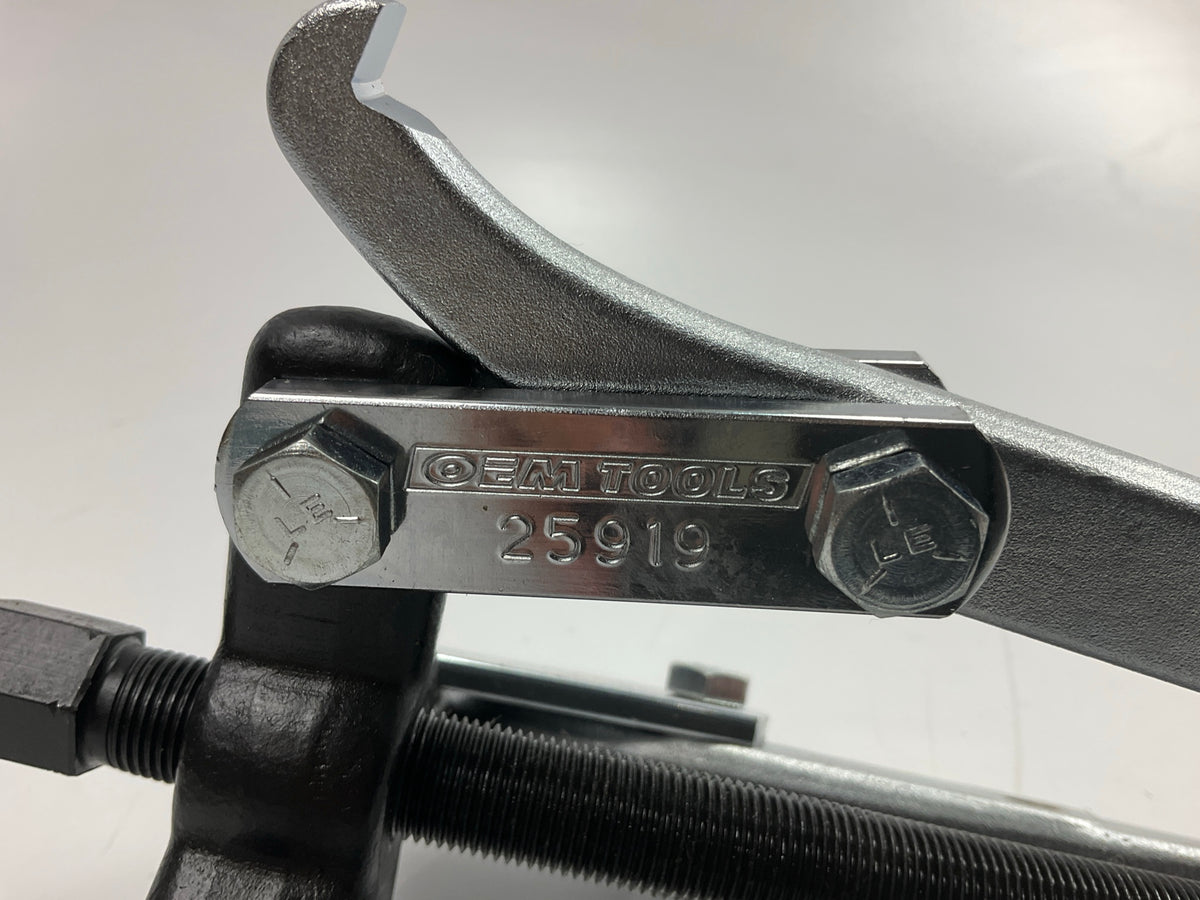 OEM TOOLS 25901 2/3 Jaw 5-Ton Puller, Versatile Gear And Pulley Puller