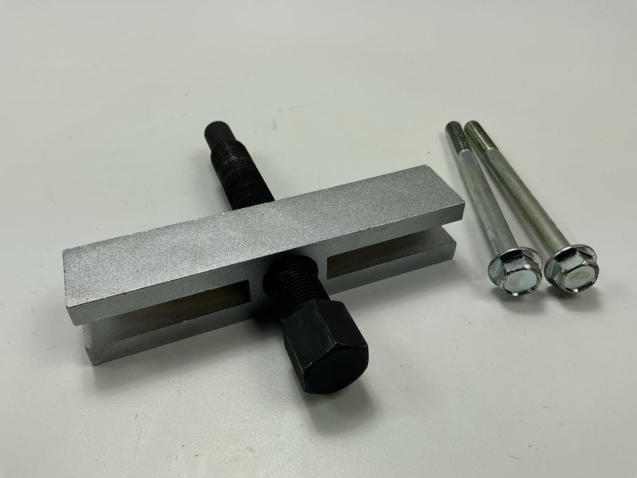USED #22 - OEM TOOLS 27009 Timing Gear Puller Tool - Pull Timing Gears With Ease