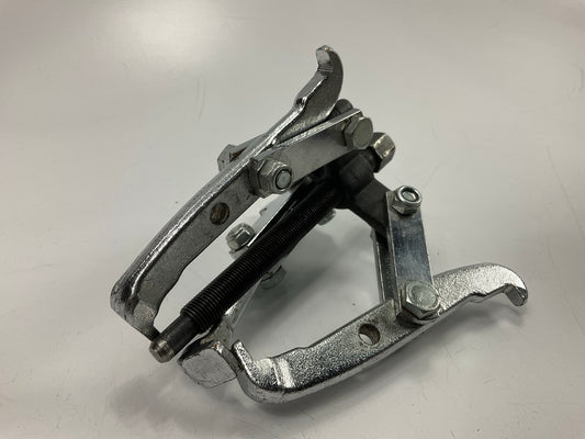 USED #26 - OEM Tools 27011 2-Ton Gear Pulley Puller, 2/3 Jaw, 3-1/4'' Spread