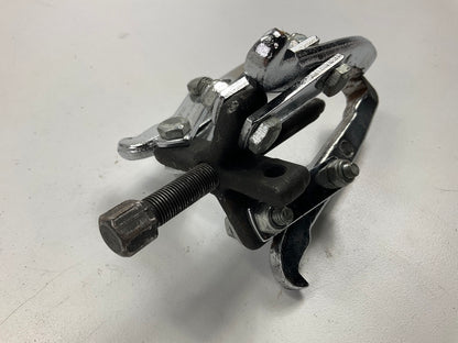 USED #23- OEM Tools 27011 2-Ton Gear Pulley Puller, 2/3 Jaw, 3-1/4'' Spread