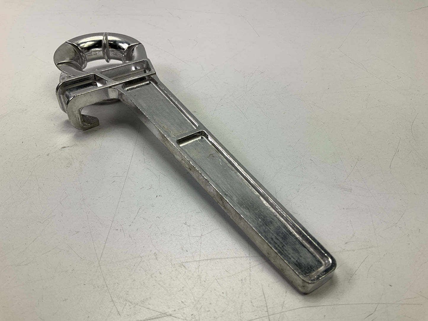 USED #21 - OEM Tools 27013 Tubing Tube Bender For Tubes Up To 1/2'' Diameter