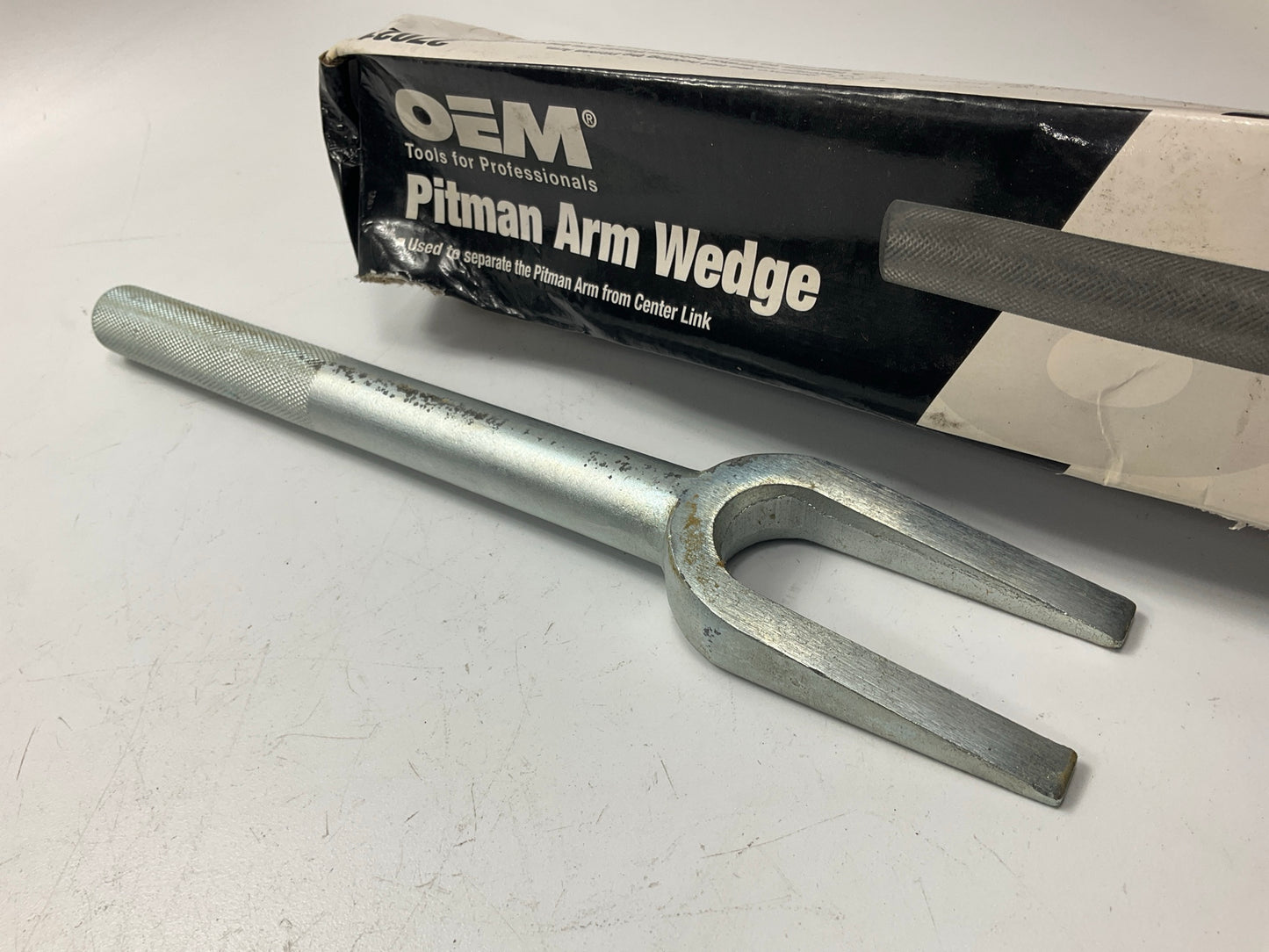 USED #18 OEM Tools 27021 Pickle Fork Ball Joint Separator, 1-1/8/'' Opening, 12''