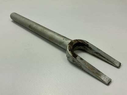 USED #21 OEM Tools 27021 Pickle Fork Ball Joint Separator, 1-1/8/'' Opening, 12''