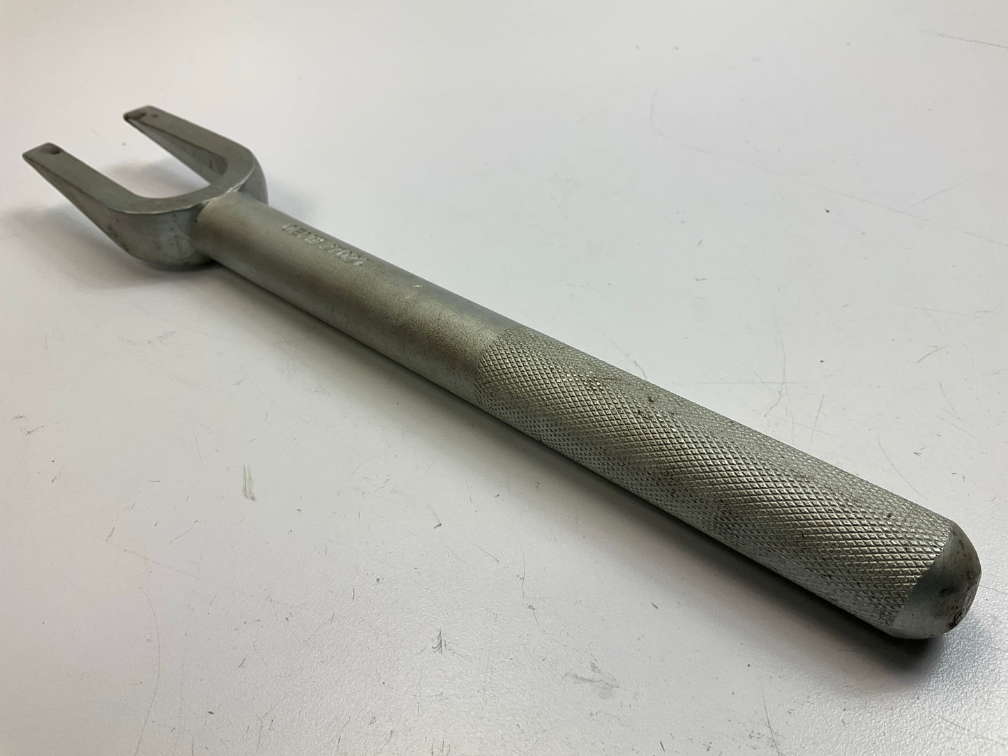 USED #22 OEM Tools 27021 Pickle Fork Ball Joint Separator, 1-1/8/'' Opening, 12''