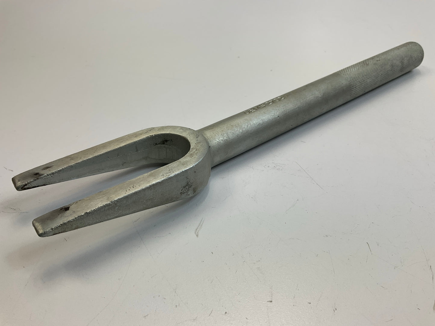 USED #22 OEM Tools 27021 Pickle Fork Ball Joint Separator, 1-1/8/'' Opening, 12''