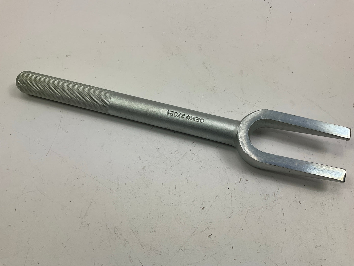 USED #24 OEM Tools 27021 Pickle Fork Ball Joint Separator, 1-1/8/'' Opening, 12''