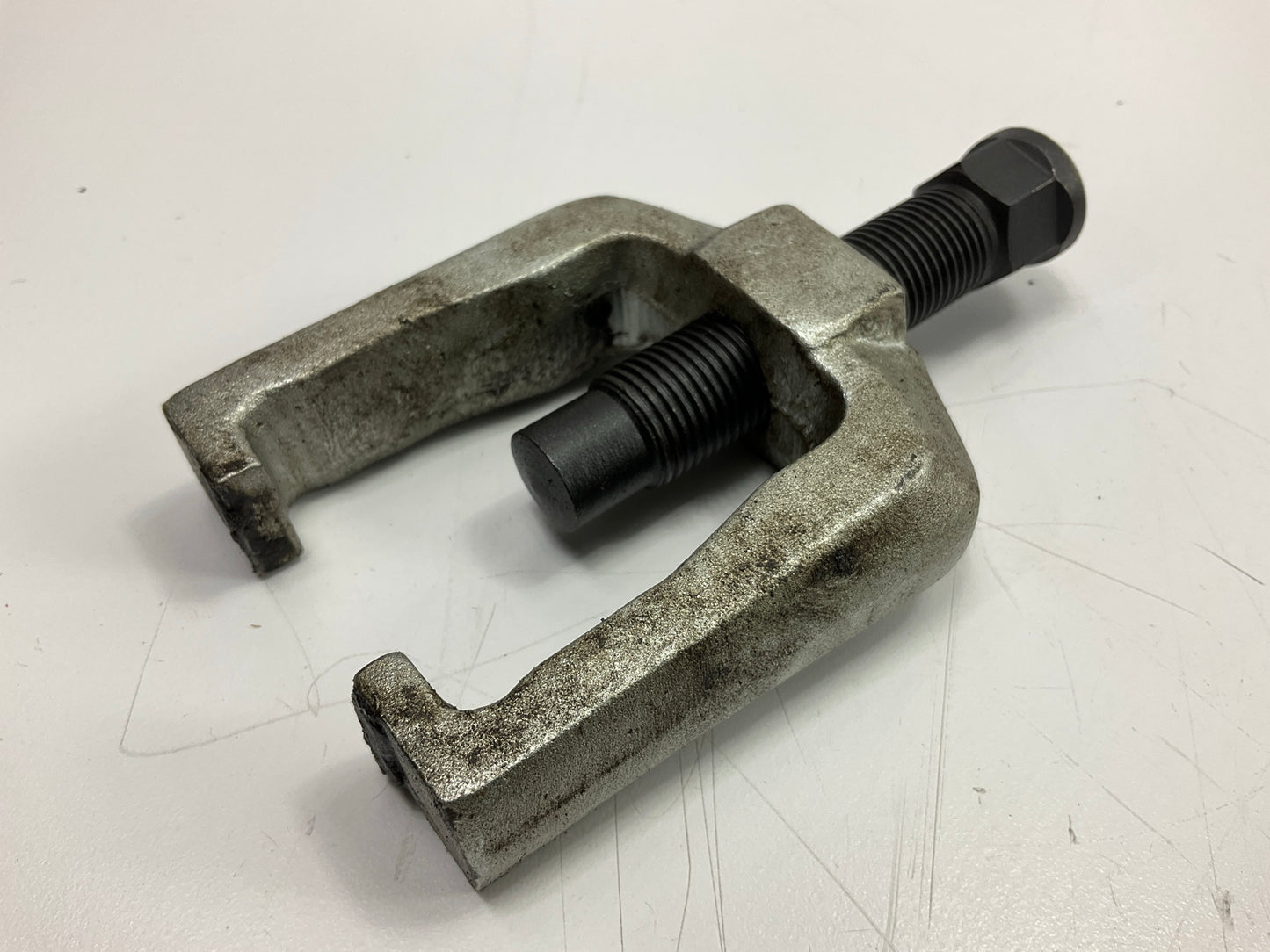 USED #20- OEM TOOLS 27022 Tie Rod / Pitman Arm Puller Tool