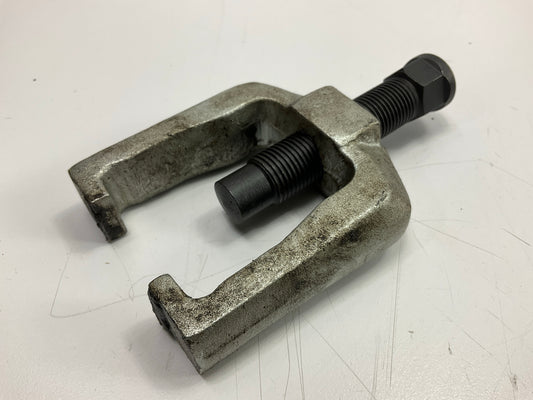 USED #20- OEM TOOLS 27022 Tie Rod / Pitman Arm Puller Tool