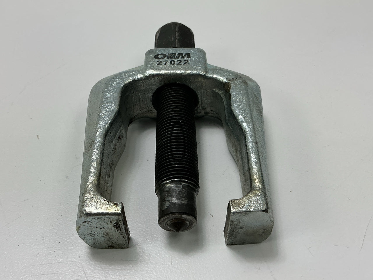 USED #24 - OEM TOOLS 27022 Tie Rod / Pitman Arm Puller Tool