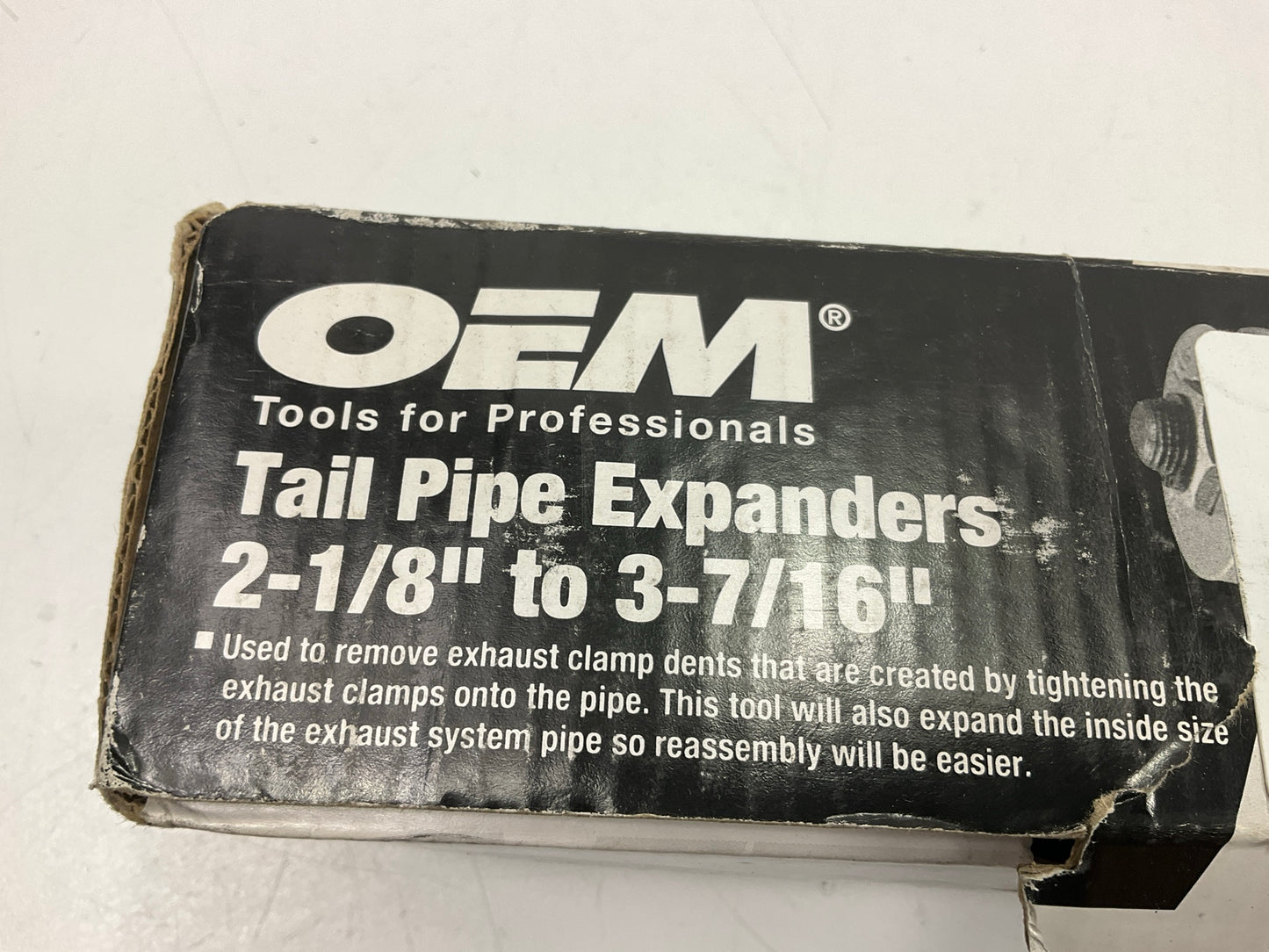 USED #10 - OEM TOOLS 27028 2-1/8''-3-7/16'' Inch Tailpipe Expander Tool