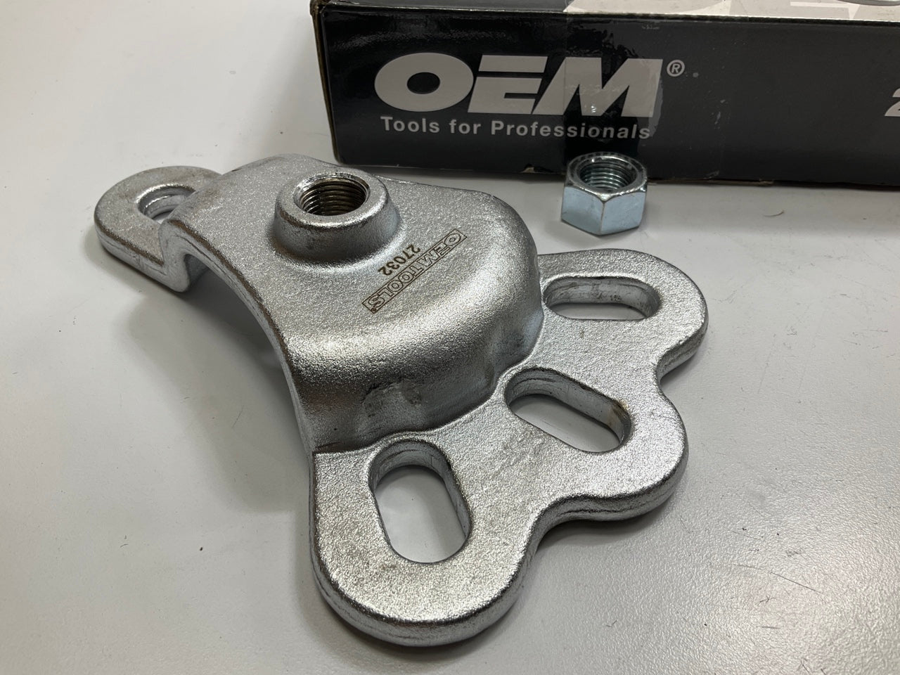 USED #16 - OEM Tools 27032 Flange Type Axle Puller For Use With A Slide Hammer