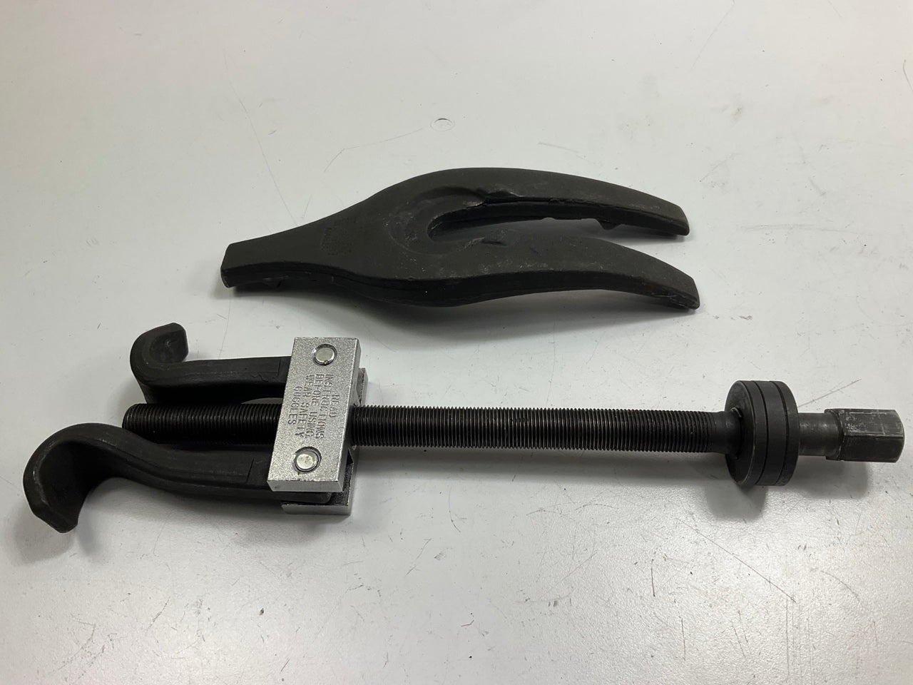 USED #53 - OEM TOOLS 27035 Coil Spring Compressor Tool