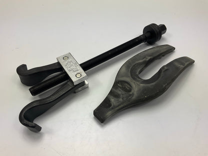 USED #56 - OEM TOOLS 27035 Coil Spring Compressor Tool