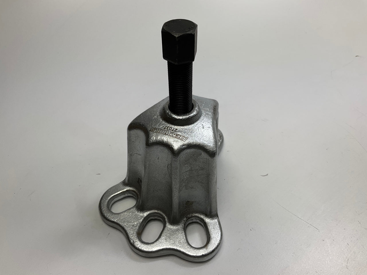 USED #19 - OEM Tools 27037 Front Wheel Drive Hub Puller